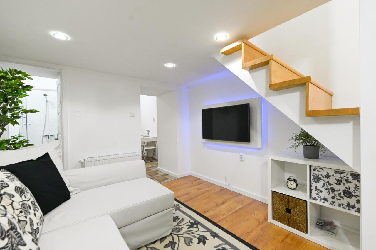 Charming In Damjanich Str., Lucas Apartman *